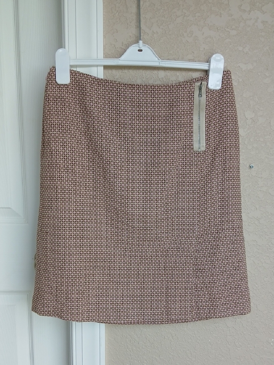 Ann Taylor Dresses & Skirts - Ann Taylor Beige and Black Geo-Print A-Line Skirt